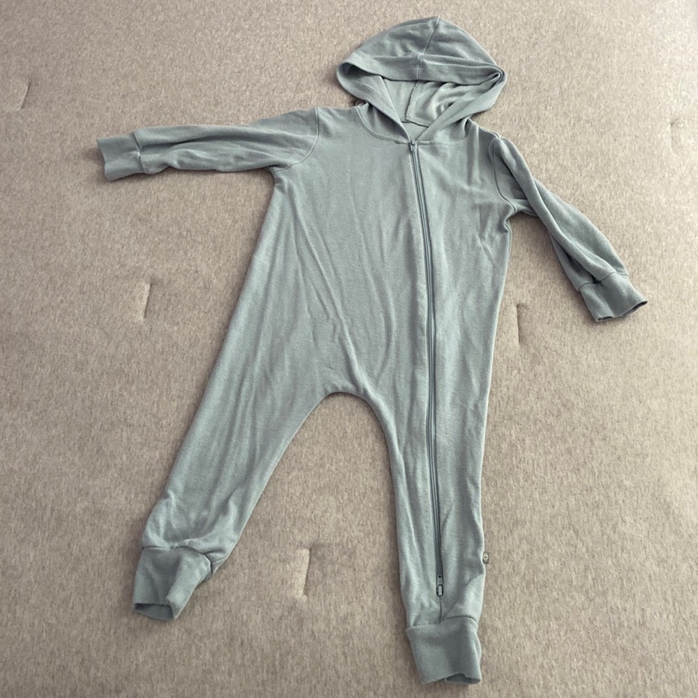 Kyte Baby Bamboo Jersey Hooded Zippered Romper